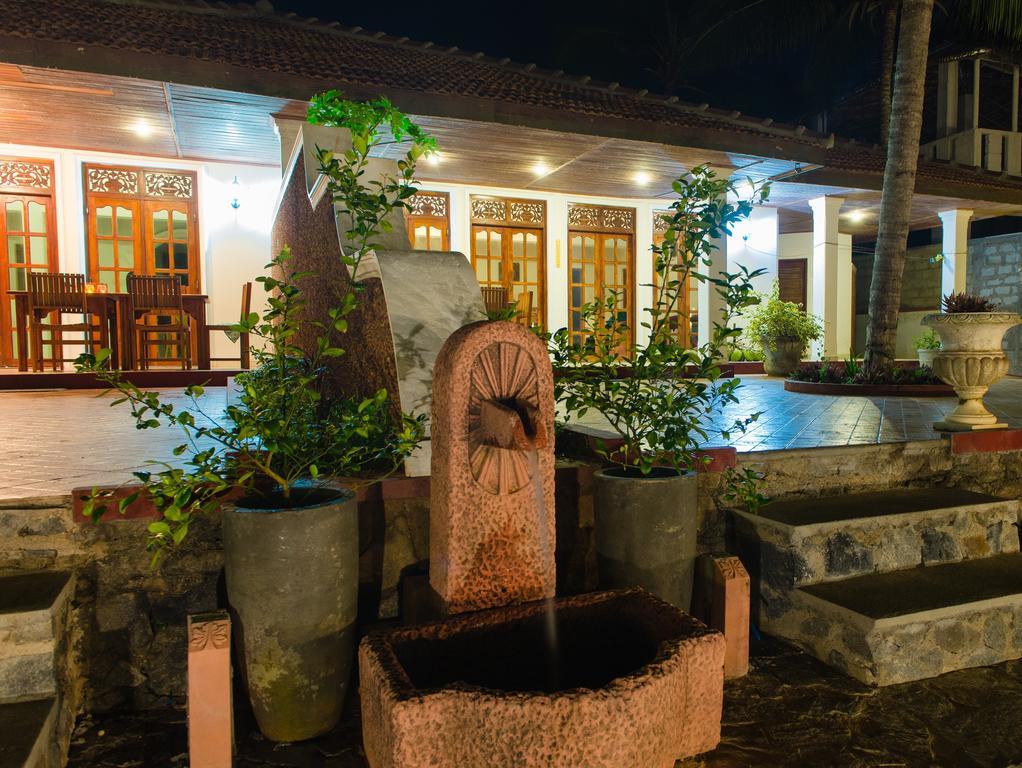 Czech House Vila Tangalle Exterior foto